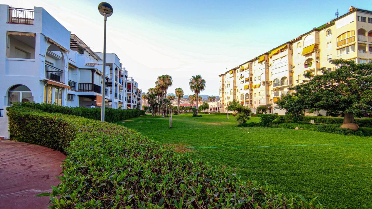 Laguna Beach Costasol - Alojamientos La Torre 托罗克斯科斯塔 外观 照片
